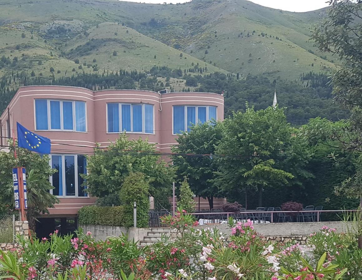 Hotel Restaurant Univers Shkodër Exterior foto